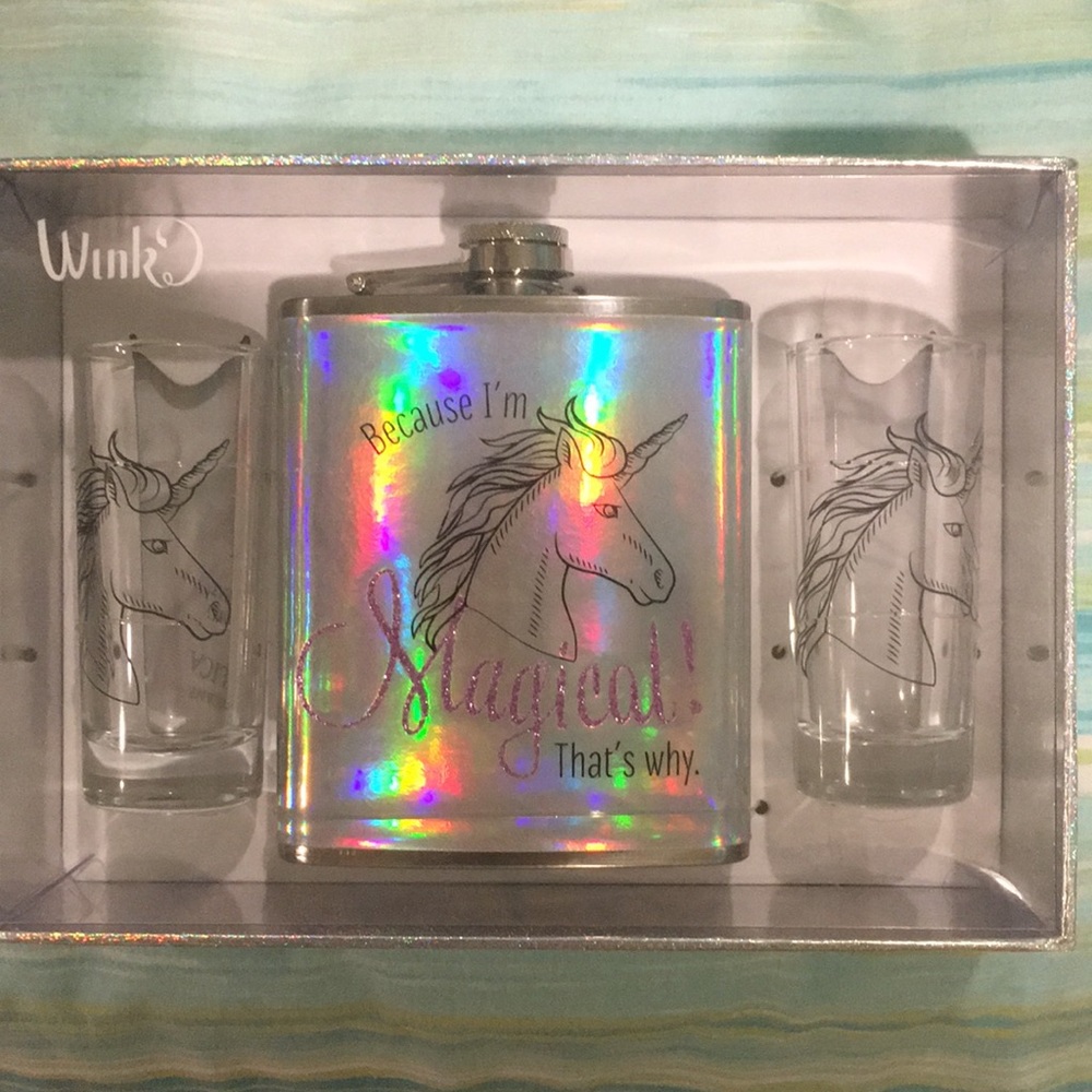 Unicorn flask and shot glass set